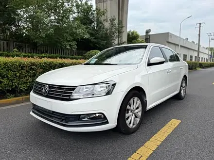 VOLKSWAGEN LAVIDA 2019