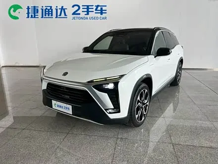 NIO ES8 2020