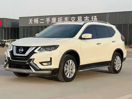 NISSAN X-TRAIL 2023