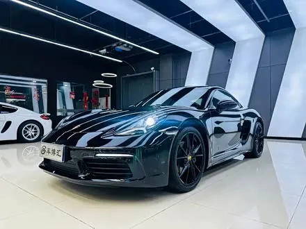PORSCHE 718 2018