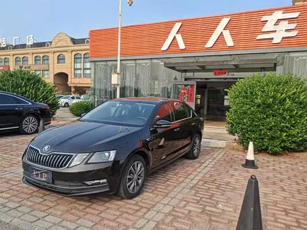 SKODA OCTAVIA 2019