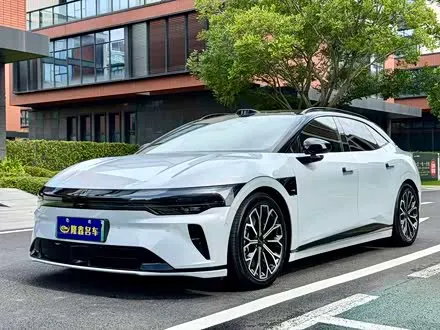ZEEKR 007GT 2025