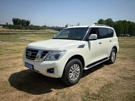 NISSAN PATROL 2018 — 150 000 км, Китай — под ключ — фото 1