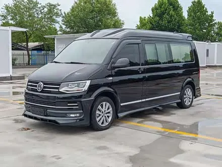 VOLKSWAGEN CARAVELLE 2018 — 92 000 км, Китай — под ключ — фото 1