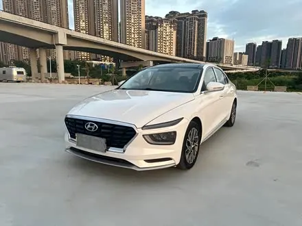 HYUNDAI MISTRA 2021