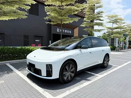 LI AUTO I8 — из Китая под ключ