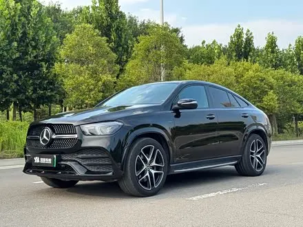 MERCEDES-BENZ GLE COUPE 2021 — 58 000 км, Китай — под ключ — фото 1