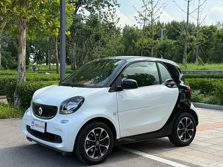 SMART FORTWO 2015 — 34 000 км, Китай — под ключ — фото 1