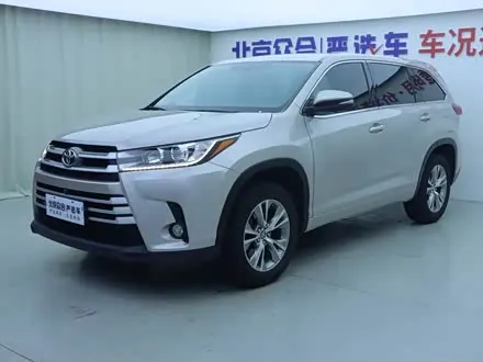 TOYOTA HIGHLANDER 2021