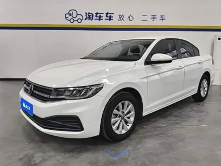 VOLKSWAGEN BORA 2021