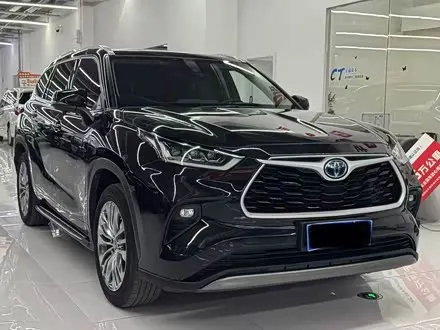 TOYOTA HIGHLANDER 2023