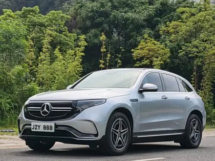 MERCEDES-BENZ EQC 2020
