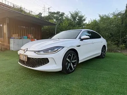 VOLKSWAGEN LAMANDO 2022
