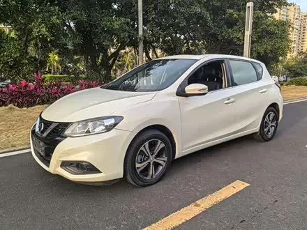 NISSAN TIIDA 2016