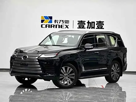 LEXUS LX 2023 — 23 800 км, Китай — под ключ — фото 1