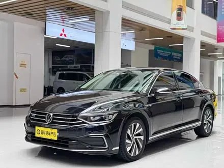 VOLKSWAGEN MAGOTAN PHEV 2020