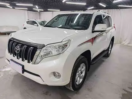 TOYOTA PRADO 2016