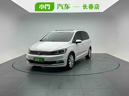 VOLKSWAGEN TOURAN 2021