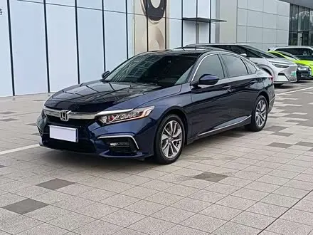 HONDA INSPIRE 2019 — 130 000 км, Китай — под ключ — фото 1