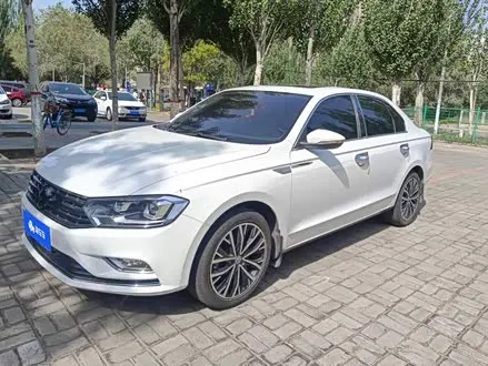 VOLKSWAGEN BORA 2018