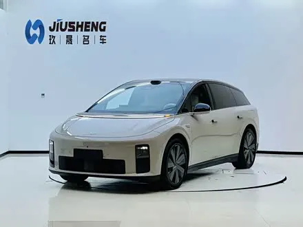 LI AUTO I6 2025
