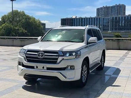 TOYOTA LAND CRUISER 2016