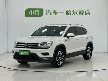 VOLKSWAGEN THARU 2021