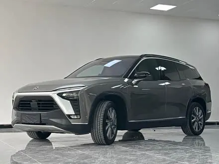 NIO ES8 2020