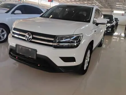 VOLKSWAGEN THARU 2021