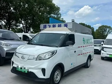 Maxus EV30 — из Китая под ключ