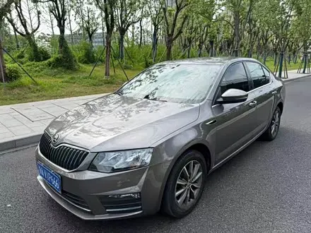 SKODA OCTAVIA 2017