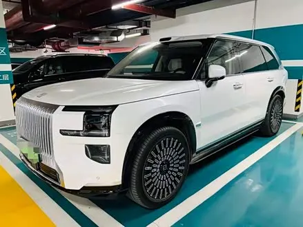 ZEEKR 9X 2025
