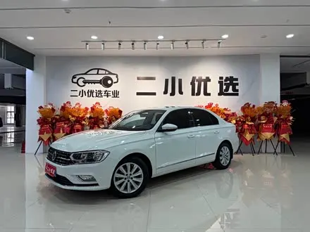 VOLKSWAGEN BORA 2016