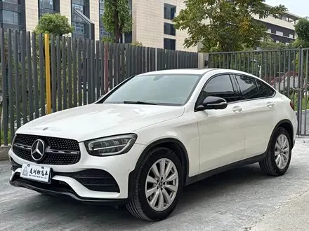 MERCEDES-BENZ GLC COUPE 2020 — 63 000 км, Китай — под ключ — фото 1