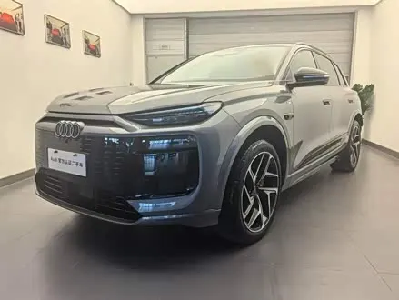AUDI Q6L E-TRON 2026