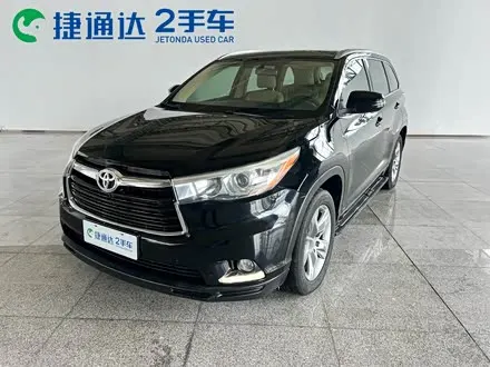 TOYOTA HIGHLANDER 2015