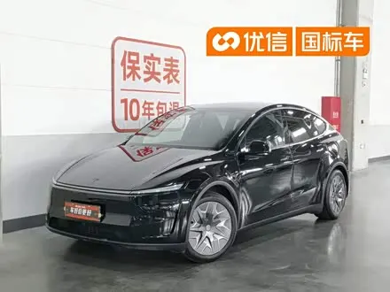 TESLA MODEL Y L 2025