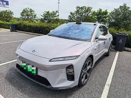 NIO ET5 2025