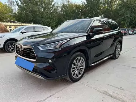 TOYOTA HIGHLANDER 2022