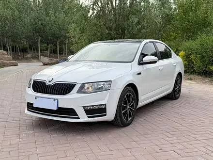SKODA OCTAVIA 2017 — 80 000 км, Китай — под ключ — фото 1
