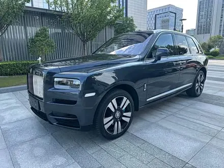 ROLLS-ROYCE CULLINAN 2018 — 30 000 км, Китай — под ключ — фото 1