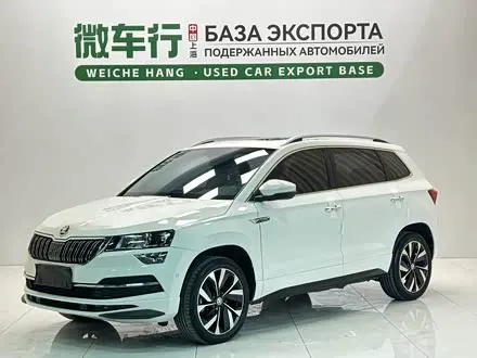 SKODA KAROQ 2022 — 32 400 км, Китай — под ключ — фото 1