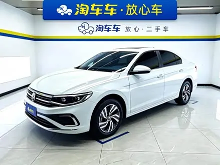 VOLKSWAGEN BORA 2025