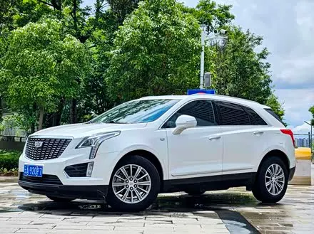 CADILLAC XT5 2016 — 140 000 км, Китай — под ключ — фото 1