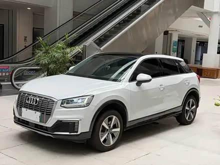 AUDI Q2L E-TRON 2019 — 66 000 км, Китай — под ключ — фото 1