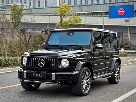 MERCEDES-BENZ G-CLASSAMG 2023 — 36 000 км, Китай — под ключ — фото 1
