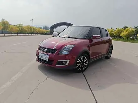 SUZUKI SWIFT 2015