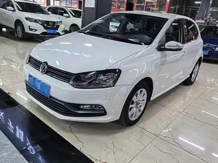VOLKSWAGEN POLO 2014
