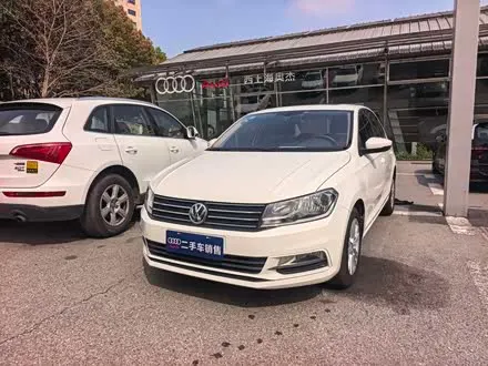 VOLKSWAGEN SANTANA 2016