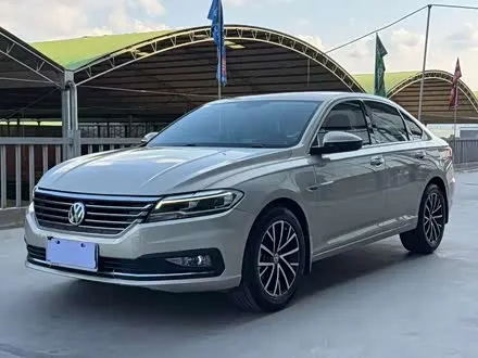 VOLKSWAGEN LAVIDA 2018